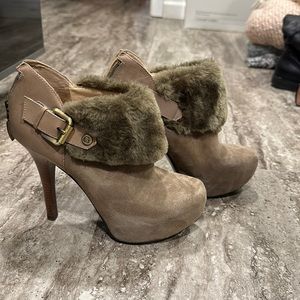 Brown Guess booties heeled